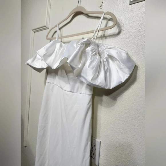 Lulu's Sincerely Passionate White Ruffled Off-the-Shoulder Maxi Dress S Wedding - Picture 8 of 13